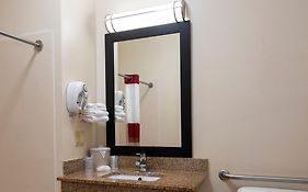 Red Roof Inn & Suites Dover Downtown